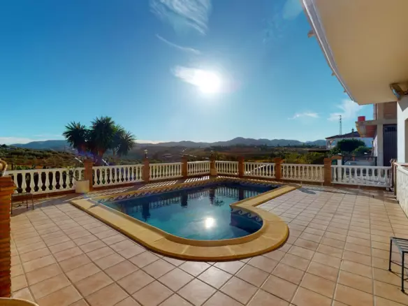 6-bedroom Villa In Alcaucín, Spain (528 M²)