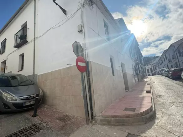 5-bedroom Town House In Casabermeja, Spain (120 M²)