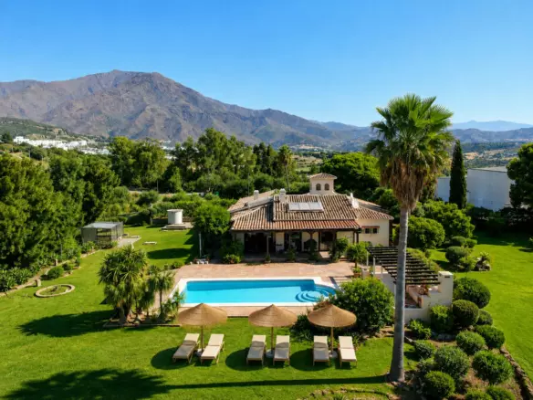 4-bedroom Country House In Estepona, Spain (160 M²)