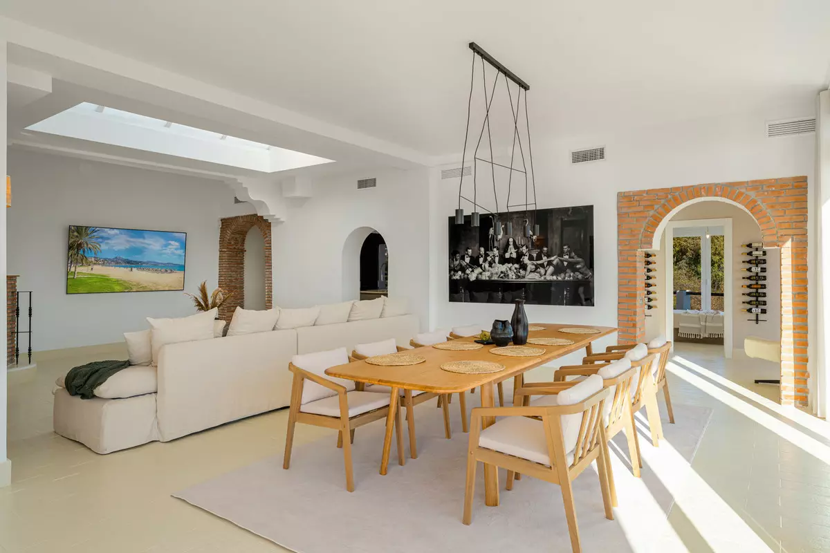 6-bedroom Villa In Benahavis, Spain (531 M²)