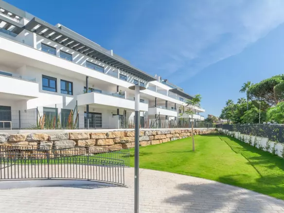 3-bedroom Apartment In Mijas, Spain (97 M²)