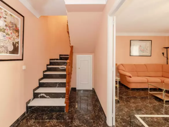 3-bedroom Town House In Marbella, Spain (125 M²)