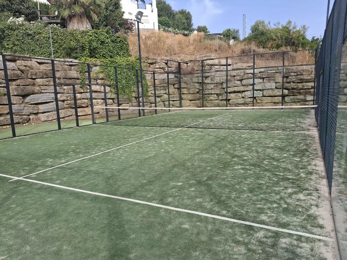 2-bedroom Apartment In Estepona, Spain (97 M²)