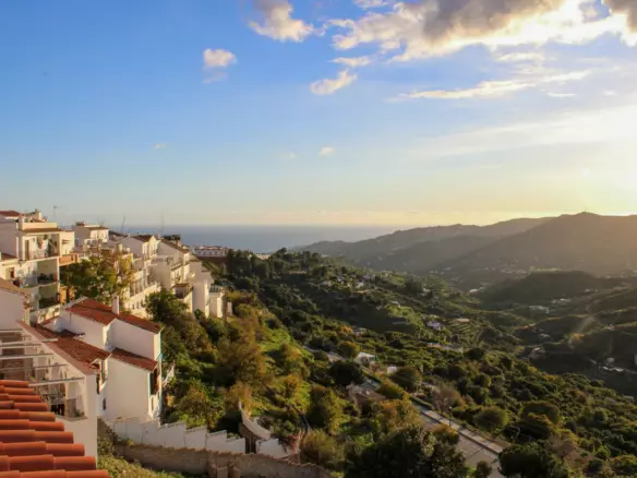 4-bedroom Apartment In Frigiliana, Spain (114 M²)