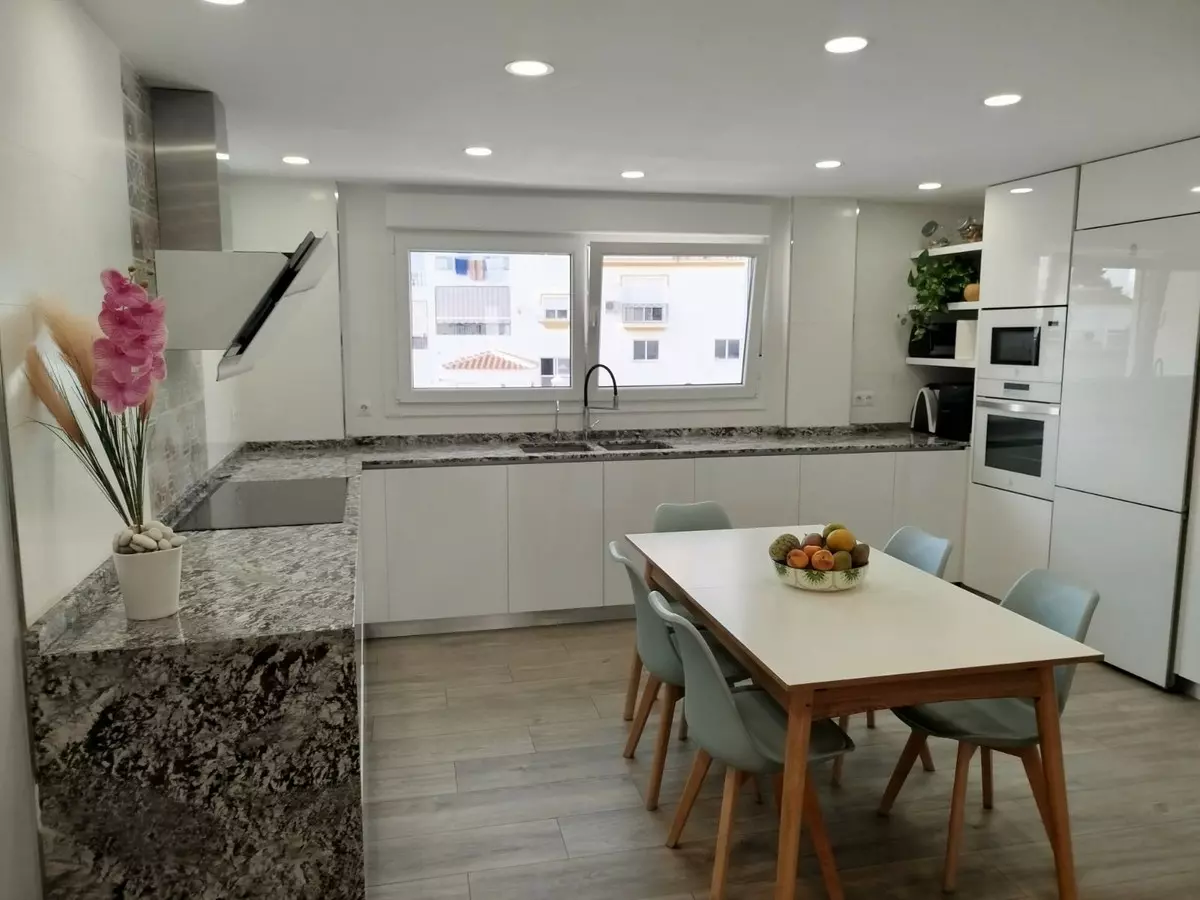 4-bedroom Town House In Cómpeta, Spain (384 M²)