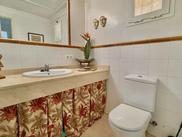4-bedroom Town House In Marbella, Spain (232 M²)