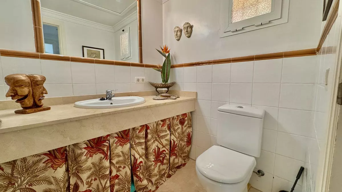 4-bedroom Town House In Marbella, Spain (232 M²)