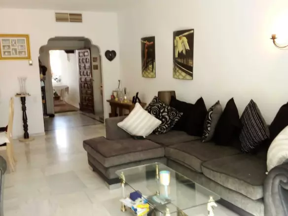 3-bedroom Apartment In Estepona, Spain (90 M²)