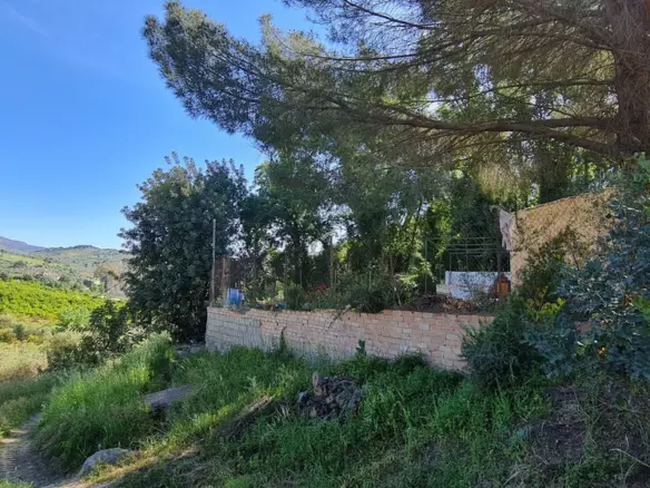 2-bedroom Villa In Tolox, Spain (60 M²)