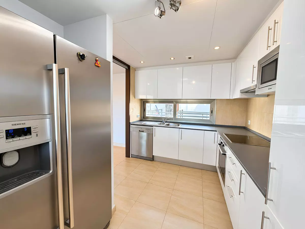 3-bedroom Apartment In Mijas, Spain (283 M²)
