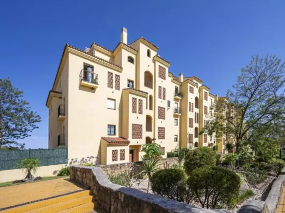 2-bedroom Apartment In Estepona, Spain (106 M²)