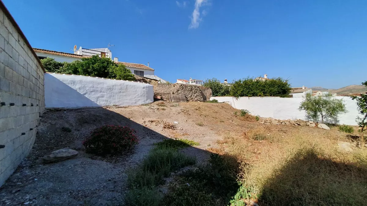 4-bedroom Town House In Ardales, Spain (706 M²)