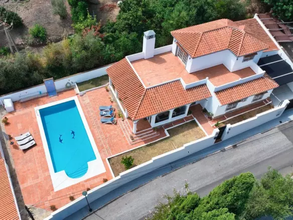 3-bedroom Villa In Benalmádena, Spain (260 M²)