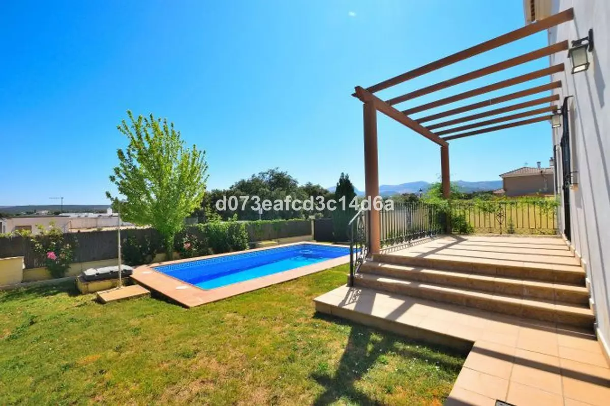 4-bedroom Villa In Ronda, Spain (303 M²)
