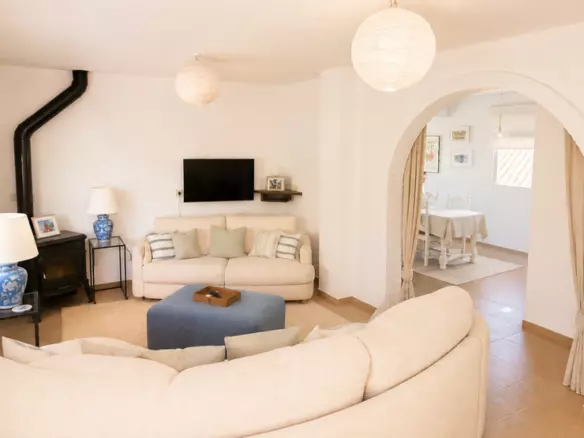 3-bedroom Town House In Gaucín, Spain (229 M²)