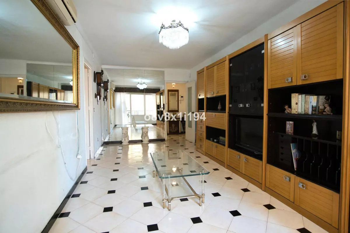 3-bedroom Apartment In Málaga, Spain (86 M²)