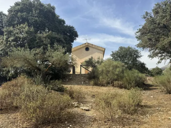 3-bedroom Country House In Alfarnate, Spain (145 M²)
