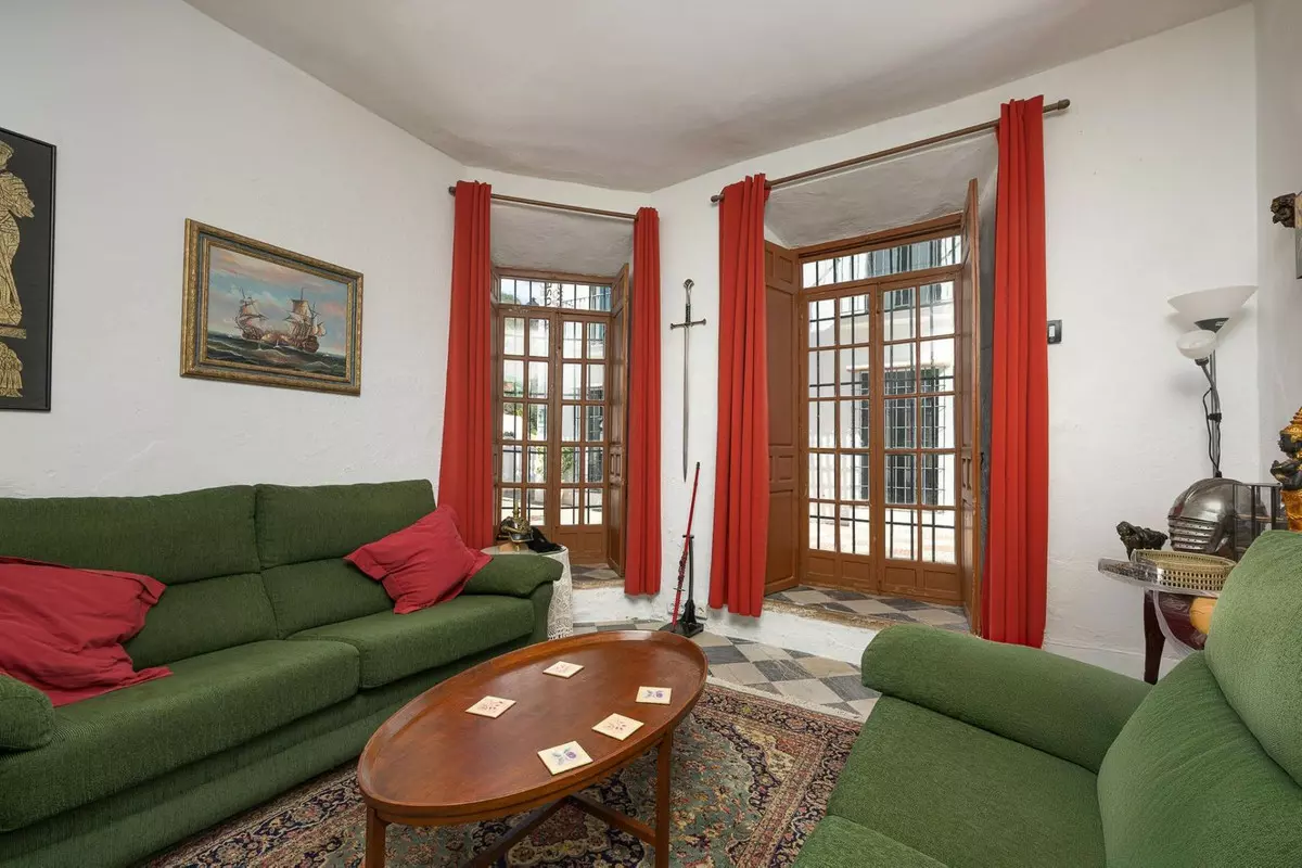 7-bedroom Town House In Tolox, Spain (180 M²)
