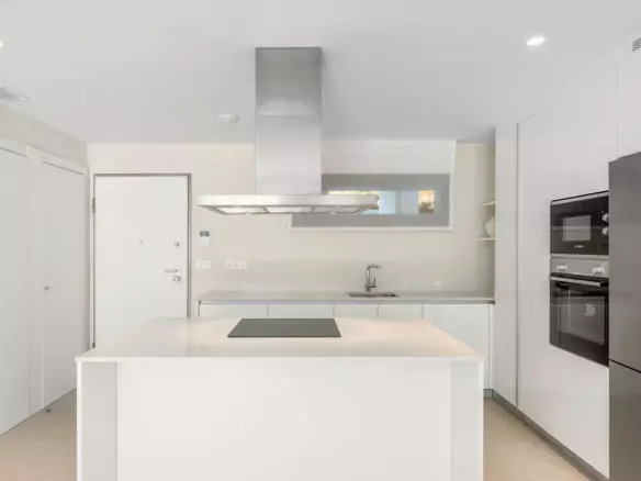 2-bedroom Apartment In Marbella, Spain (92 M²)