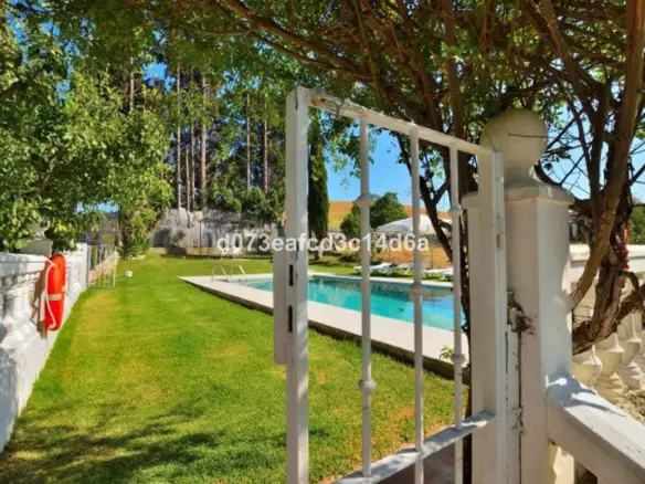 3-bedroom Country House In Benaoján, Spain (85 M²)