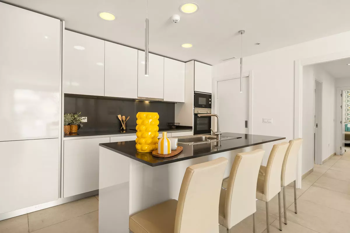 3-bedroom Apartment In Benahavis, Spain (125 M²)
