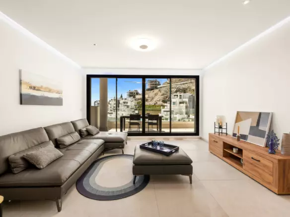 3-bedroom Apartment In Benahavis, Spain (125 M²)