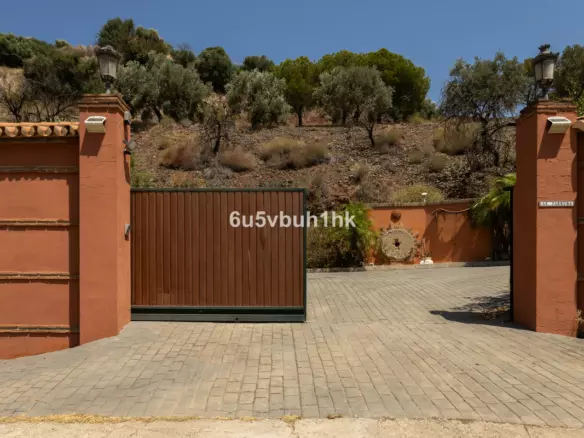 5-bedroom Country House In Almogía, Spain (468 M²)