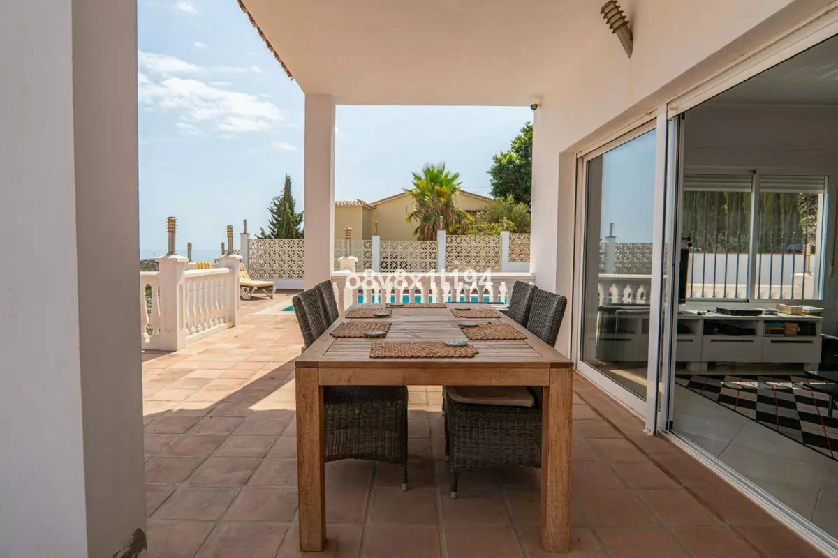 5-bedroom Villa In Vélez – Málaga, Spain (321 M²)