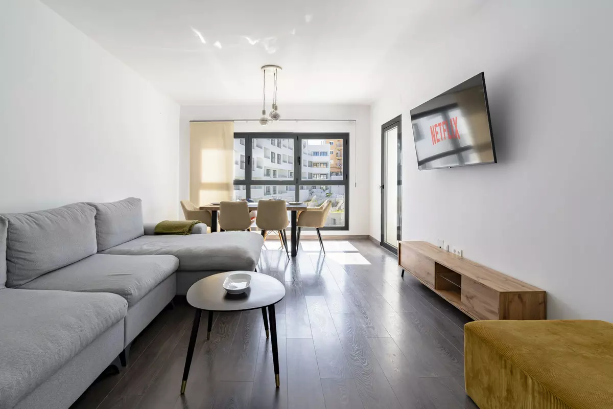 3-bedroom Apartment In Estepona, Spain (85 M²)