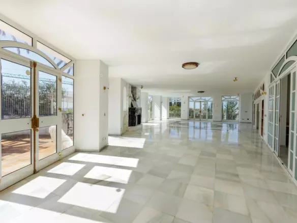 9-bedroom Villa In Benalmádena, Spain (1.146 M²)