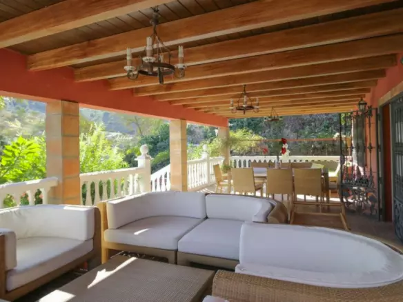 5-bedroom Country House In Guaro, Spain (277 M²)