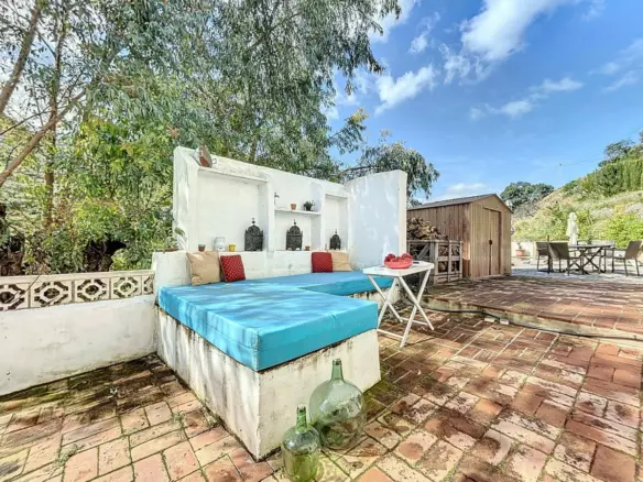 6-bedroom Villa In Comares, Spain (217 M²)