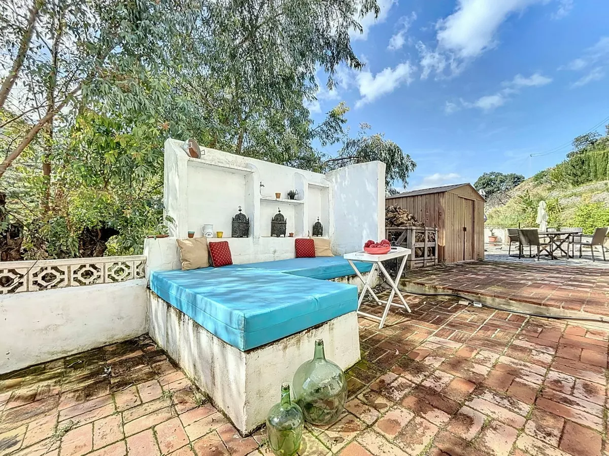 6-bedroom Villa In Comares, Spain (217 M²)
