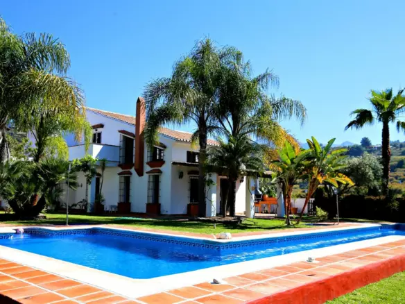 9-bedroom Villa In Frigiliana, Spain (1.600 M²)