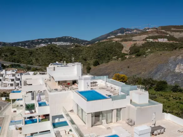 3-bedroom Apartment In Marbella, Spain (188 M²)