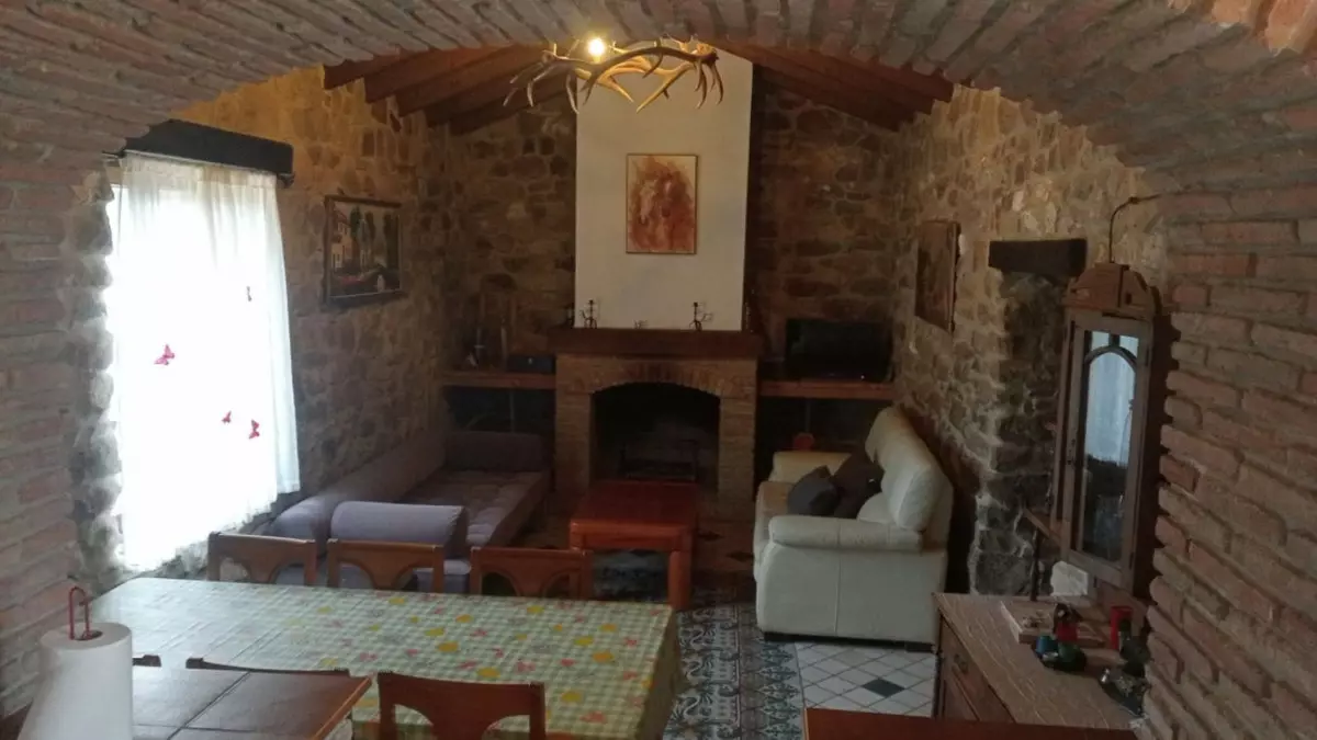 4-bedroom Country House In Cortes De La Frontera, Spain (198 M²)