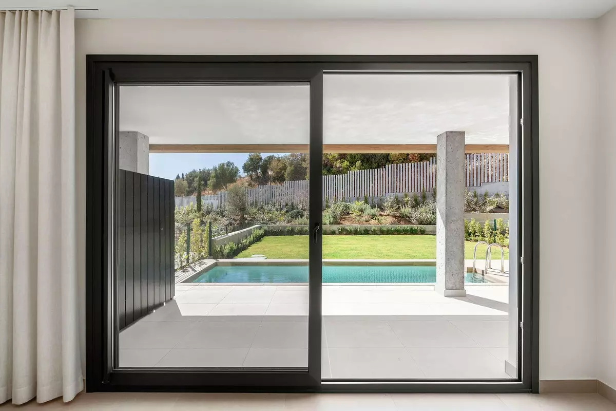 2-bedroom Apartment In Marbella, Spain (92 M²)
