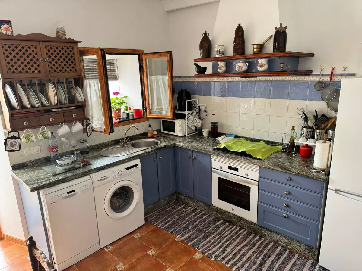4-bedroom Town House In Álora, Spain (362 M²)