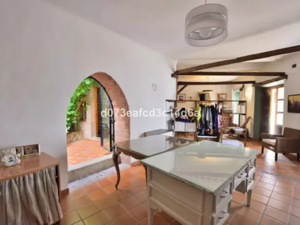 5-bedroom Town House In Benaoján, Spain (316 M²)