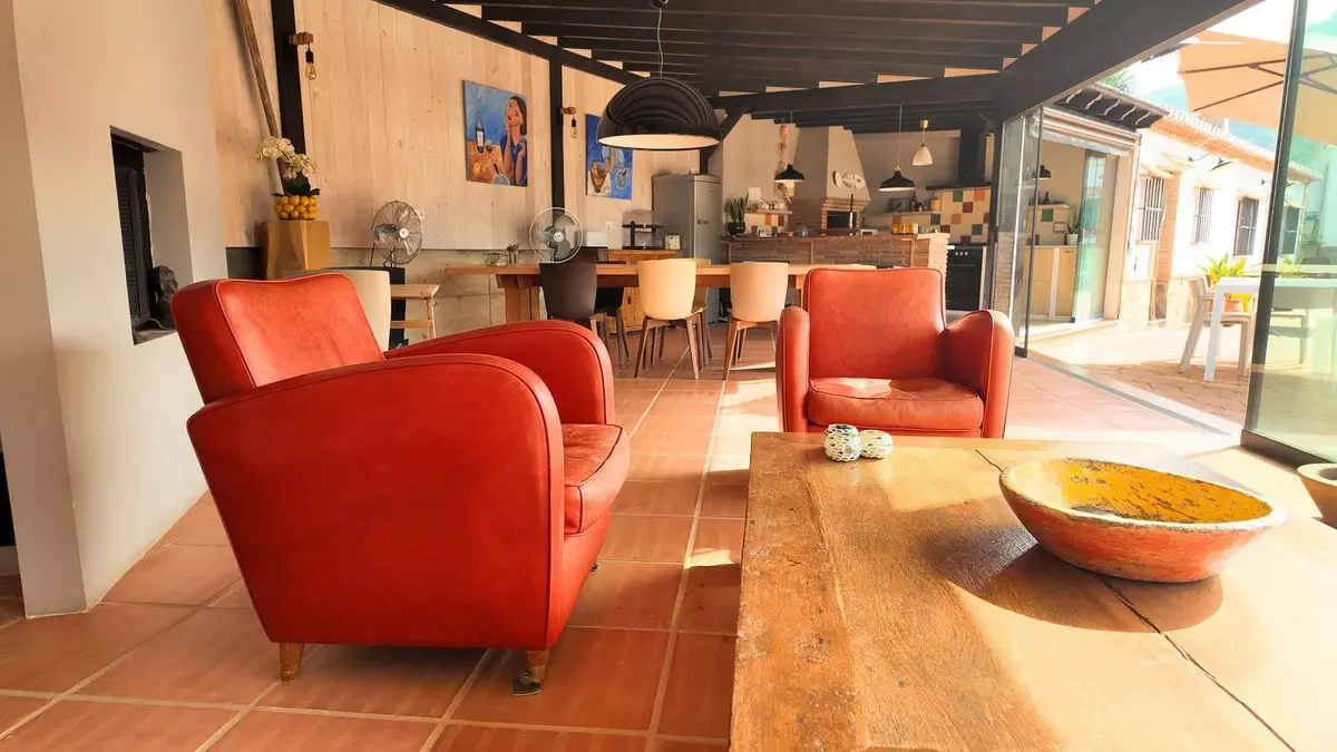 6-bedroom Villa In Álora, Spain (226 M²)