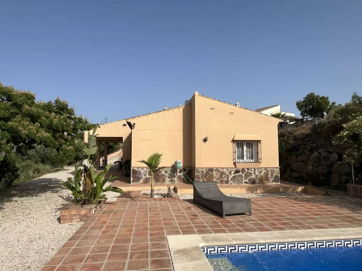 3-bedroom Villa In Canillas De Aceituno, Spain (128 M²)