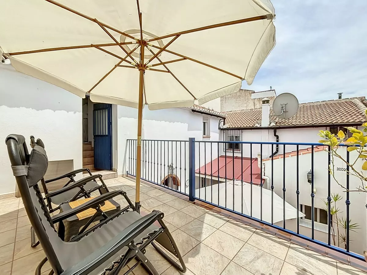 5-bedroom Villa In Periana, Spain (231 M²)