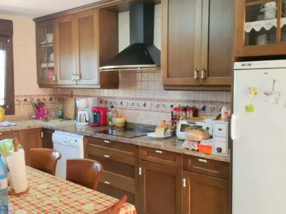 6-bedroom Villa In Cártama, Spain (400 M²)
