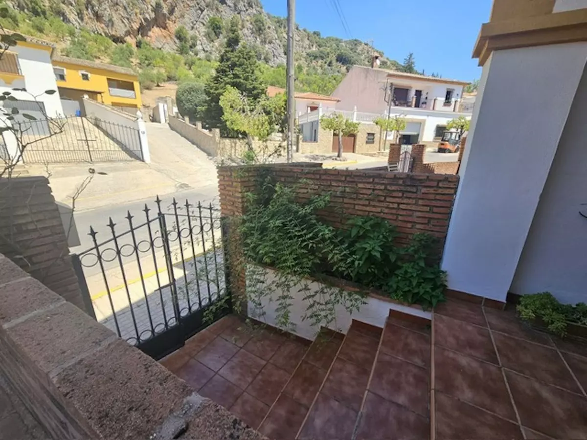 3-bedroom Town House In Ronda, Spain (114 M²)