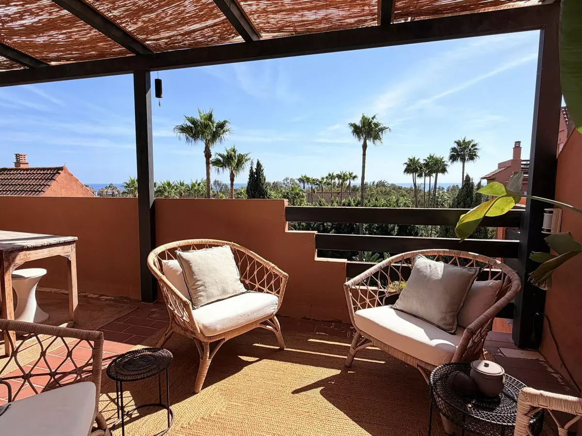 3-bedroom Apartment In Casares, Spain (140 M²)