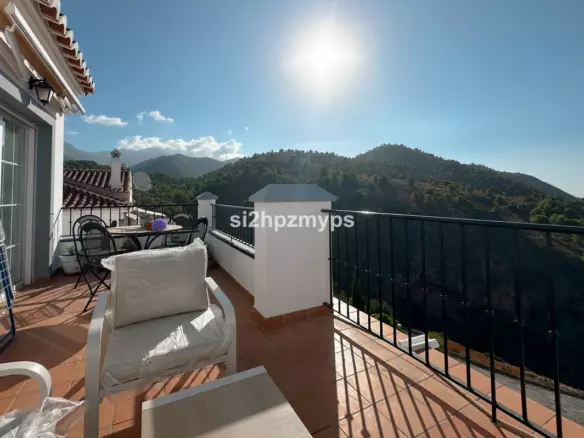 3-bedroom Town House In Frigiliana, Spain (162 M²)