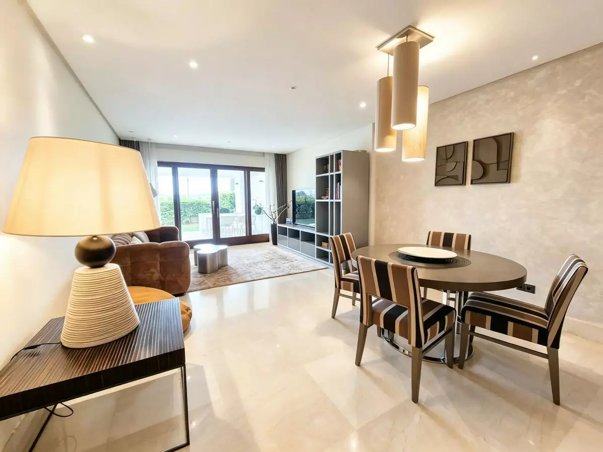 2-bedroom Apartment In Estepona, Spain (180 M²)