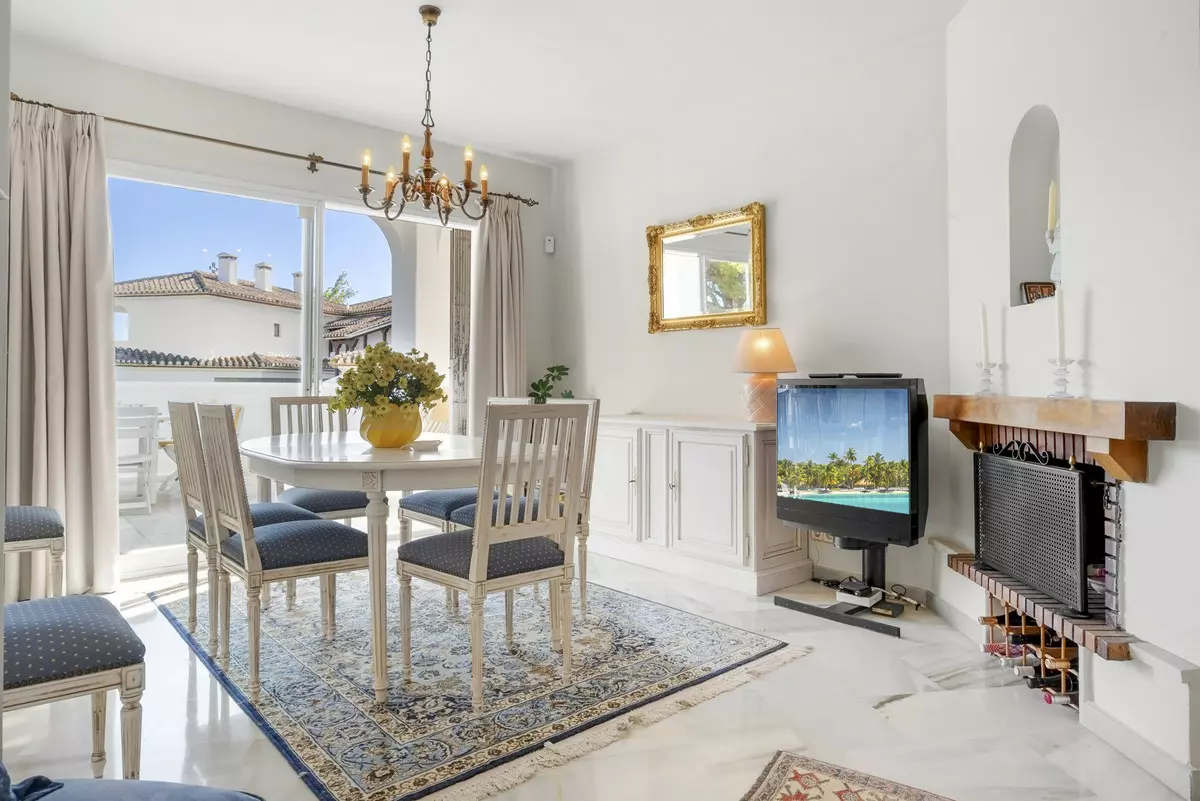 3-bedroom Apartment In Marbella, Spain (116 M²)