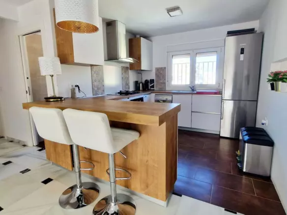 3-bedroom Apartment In Fuengirola, Spain (100 M²)