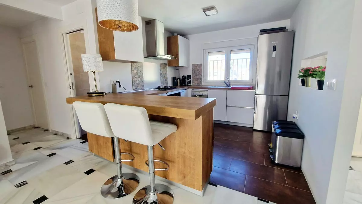 3-bedroom Apartment In Fuengirola, Spain (100 M²)